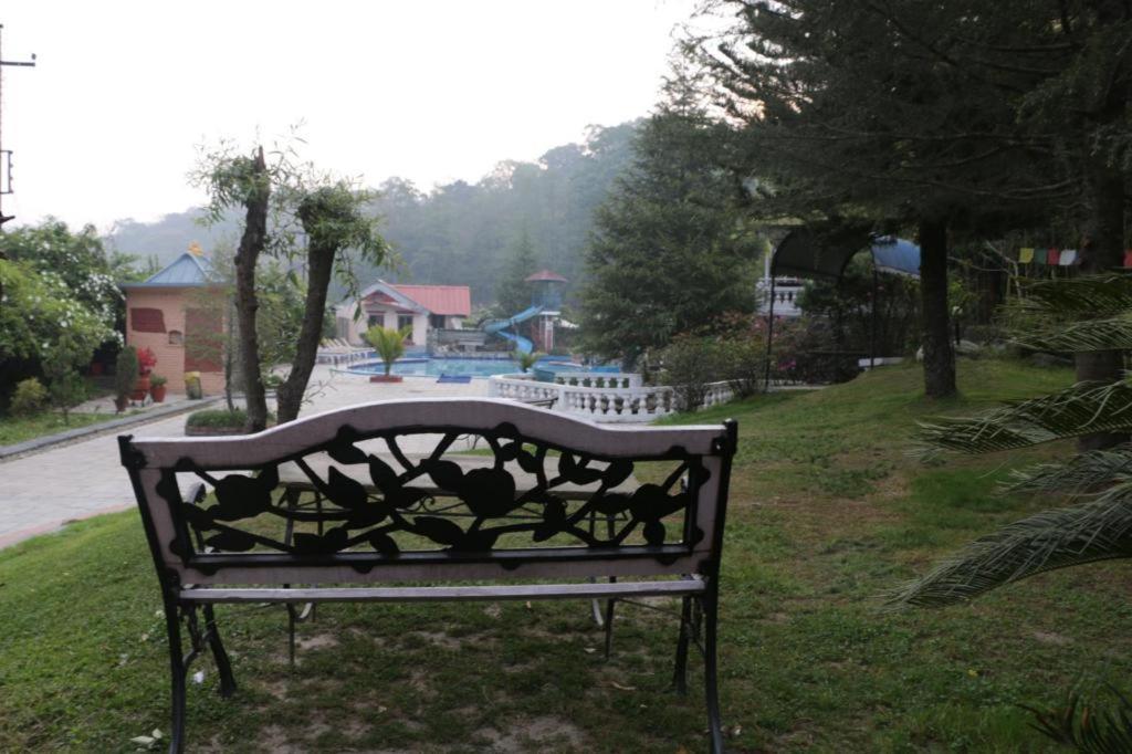 Grand Norling Hotel'S Resort Katmandu Eksteriør bilde